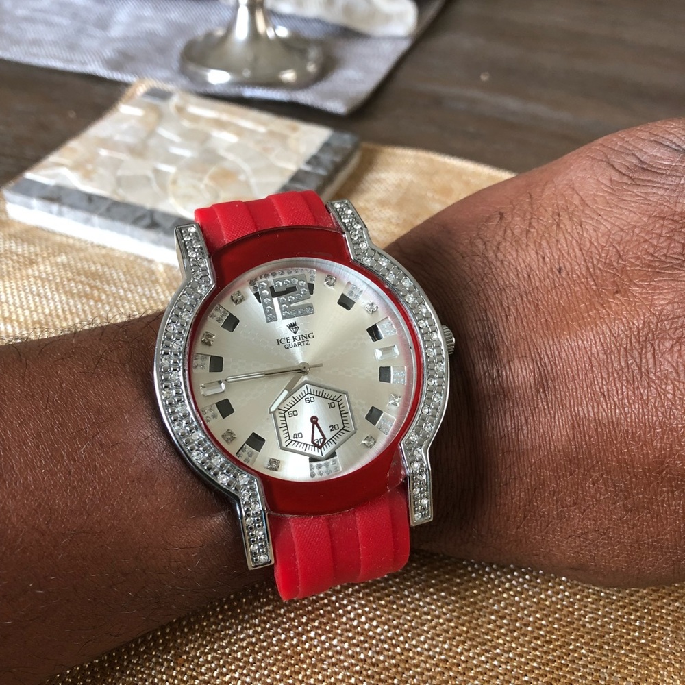 ⌚️ Watch ⌚️